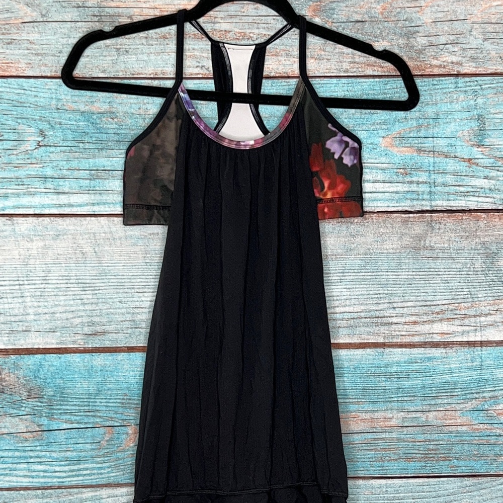 Lululemon Tank 2in1 Sports Bra Tank Top Size 4 Black Athletic